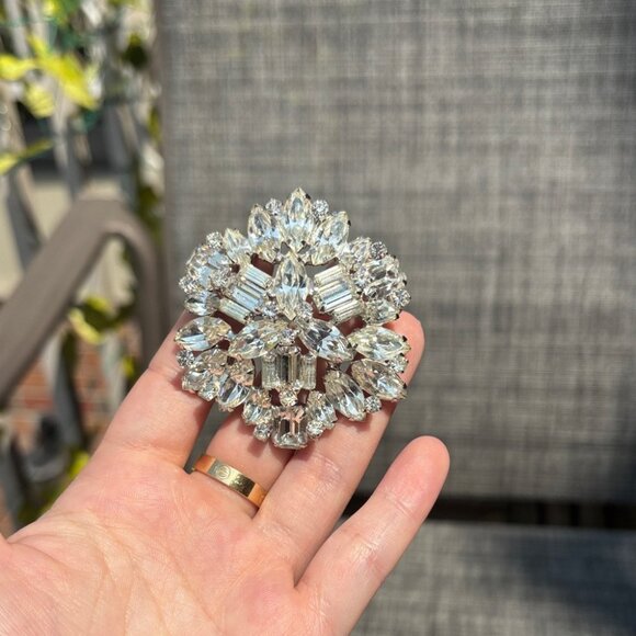 Weiss Jewelry - Vintage Signed Weiss Clear Rhinestone Brooch